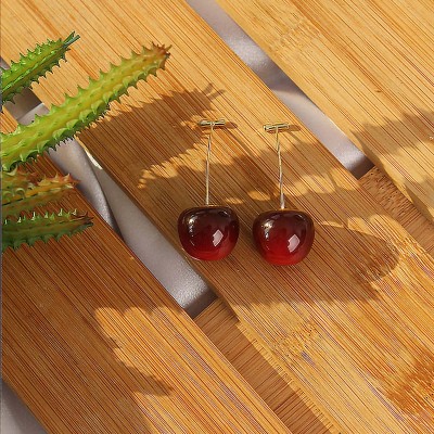 Gold Renk Kiraz Model Kadın Küpe