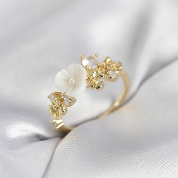 Gold Renk Pirinç Çiçek Model Zirkon Taşlı Kadın Yüzük