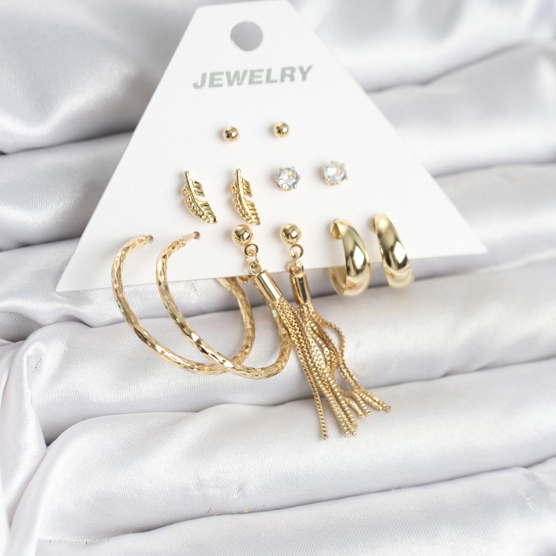 Gold Renk Pirinç Kadın 6 Çift Küpe Seti