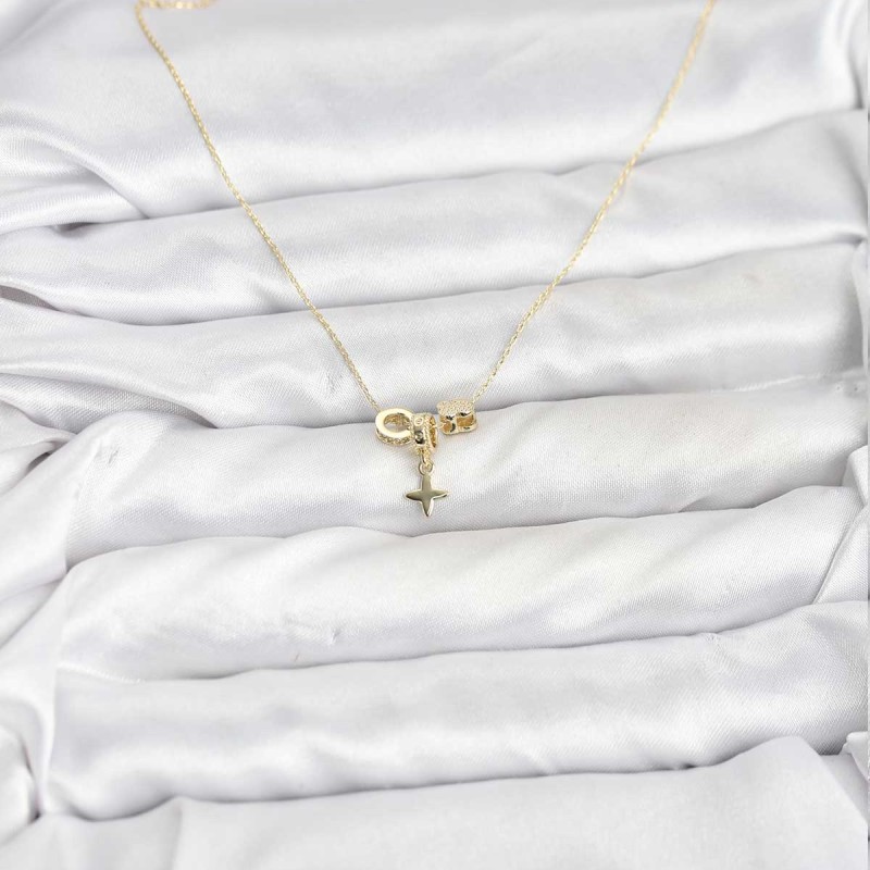 Gold Renk Pirinç Minimal Charmlı Kadın Kolye