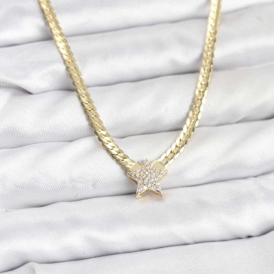 Gold Renk Pirinç Yıldız Zirkon Taşlı Kadın Kolye