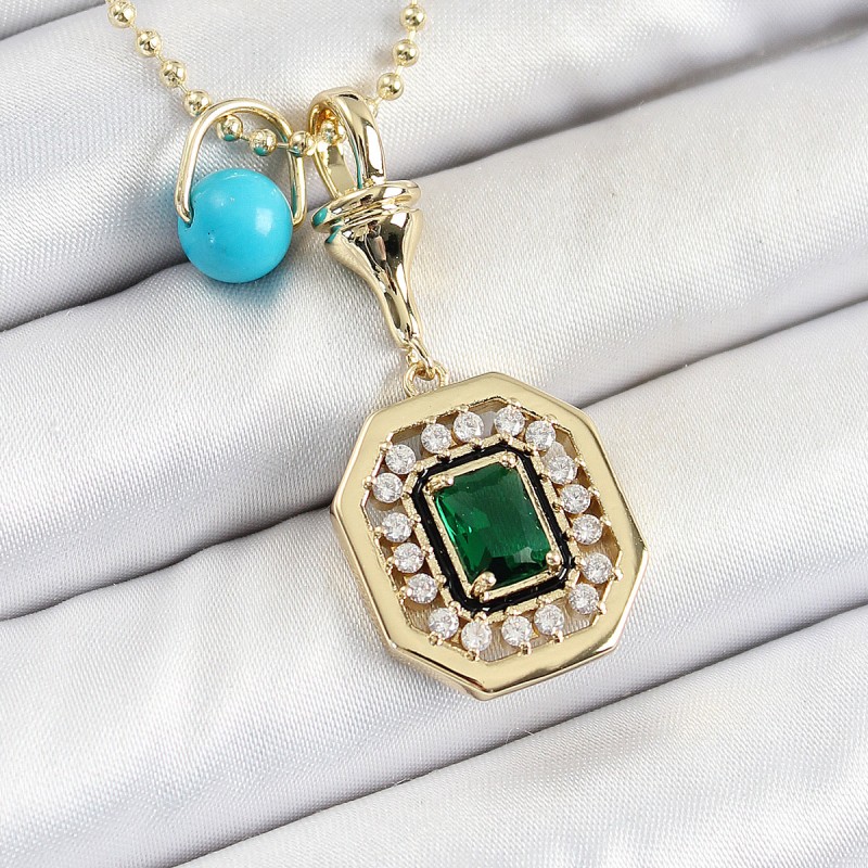 Gold Renk Pirinç Zirkon Taşlı Kadın Serenay Kolyesi