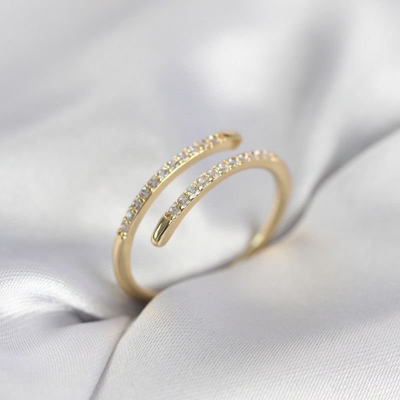 Gold Renk Yılan Kuyruk Model Zirkon Taşlı Kadın Yüzük