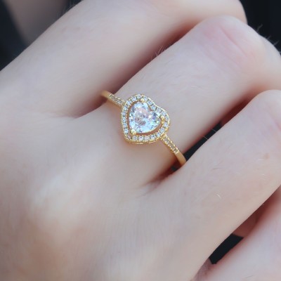Gold Renk Zirkon Taşlı Kalp Model Charm Pirinç Kadın Yüzük