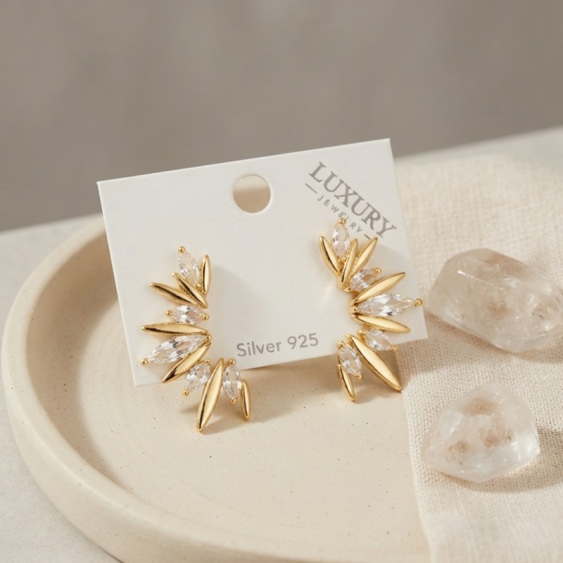 Gold Renk Zirkon Taşlı Saçak Model Vintage Kadın Küpe