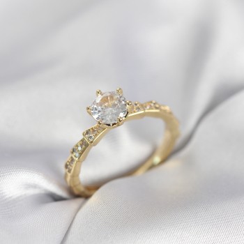 Gold Renk Zirkon Taşlı Tek Taş Model Kadın Yüzük