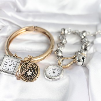 Gold ve Gümüş Renk Bileklik Kombini