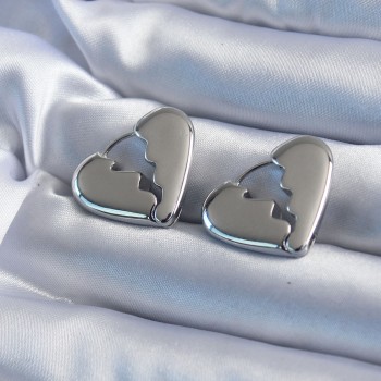 Gümüş Renk Kırık Kalp Model Pirinç Kadın Küpe