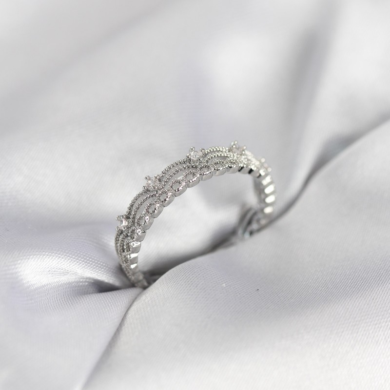 Gümüş Renk Motif Desenli Zirkon Taşlı Kadın Yüzük