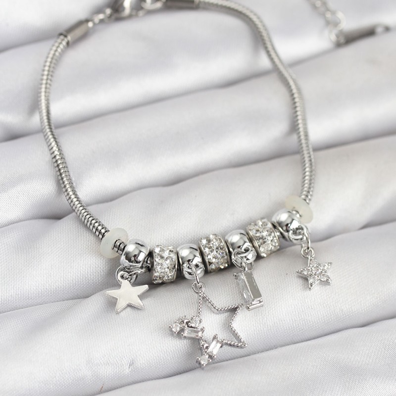Gümüş Renk Pirinç Yıldız Model Charmlı Kadın Bileklik