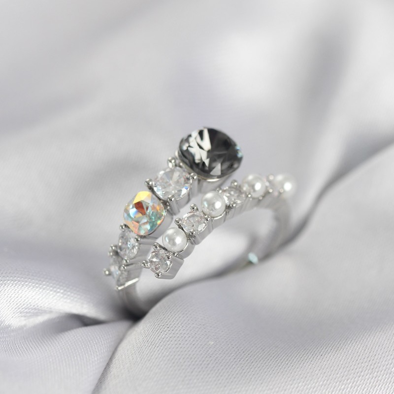 Gümüş Renk Pirinç Zirkon Taşlı İncili Kadın Yüzük