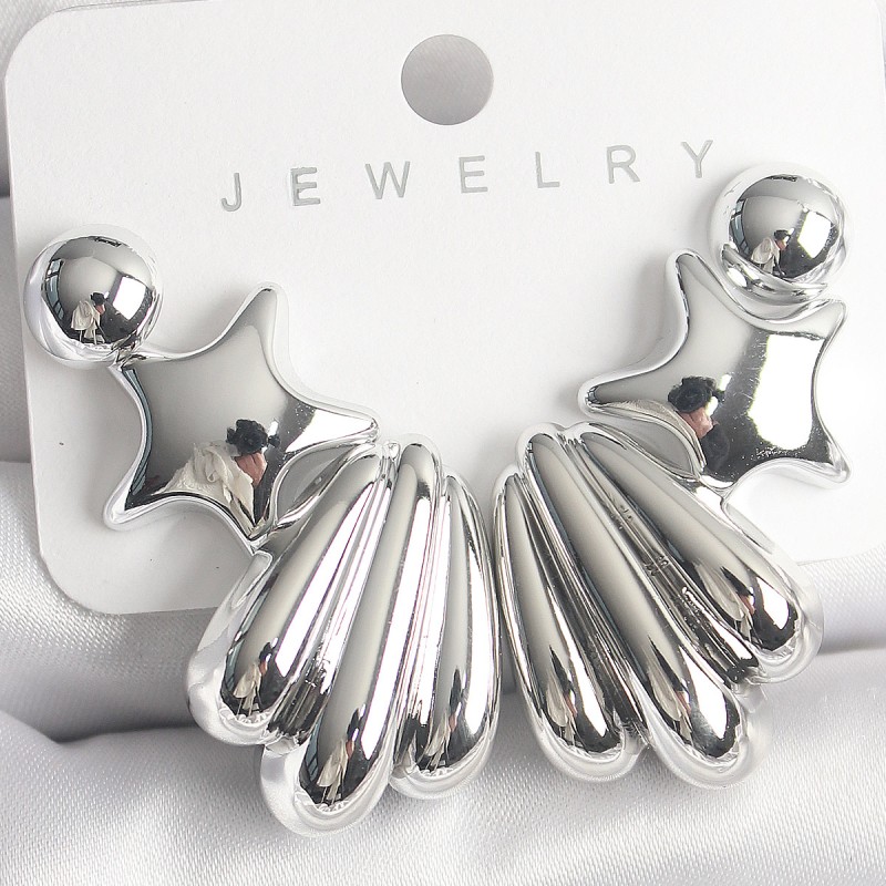 Gümüş Renk Yıldız Deniz Kabuğu Model CCB Plastik Kadın Küpe Seti