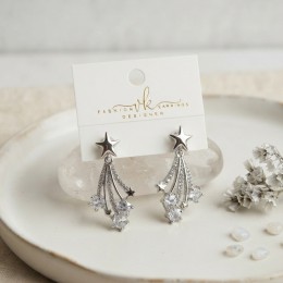 Gümüş Renk Zirkon Taşlı Halley Model Pirinç Kadın Küpe