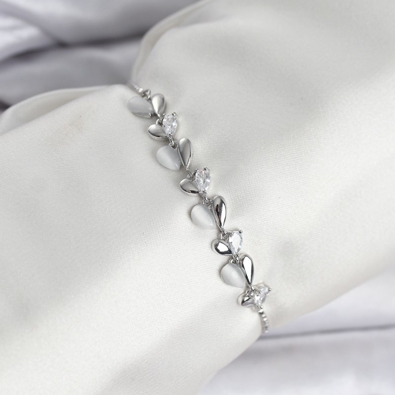 Gümüş Renk Zirkon Taşlı Sıralı Damla Model Asansörlü Kadın Bileklik