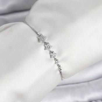 Gümüş Renk Zirkon Taşlı Yıldız Model Asansörlü Kadın Bileklik