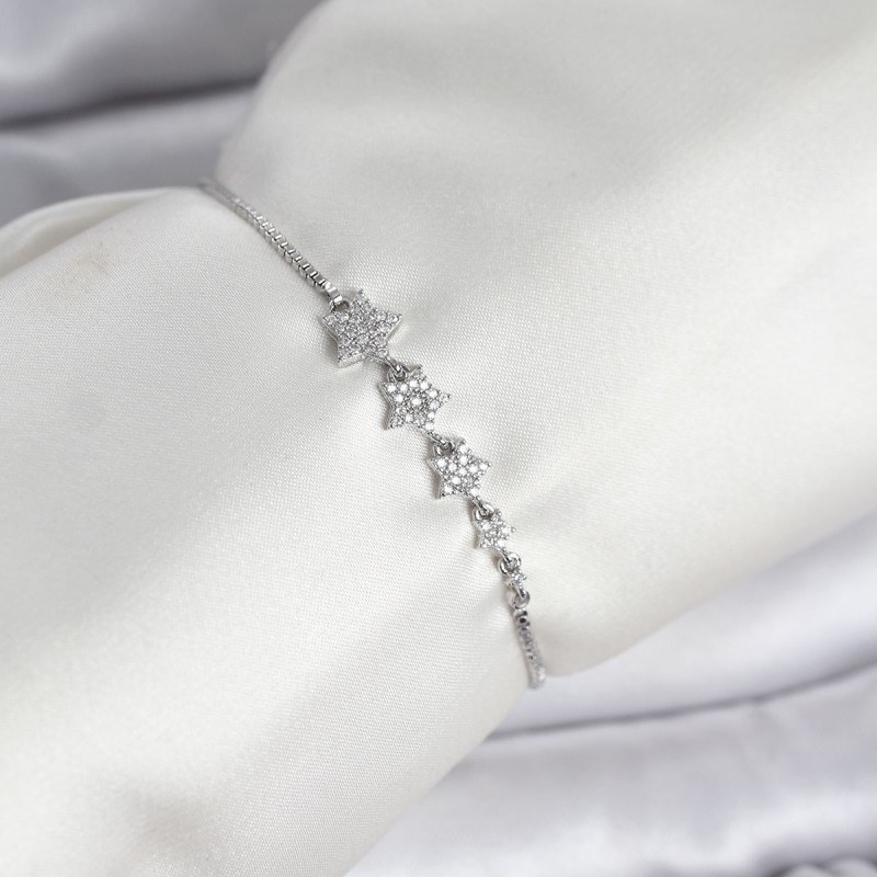 Gümüş Renk Zirkon Taşlı Yıldız Model Asansörlü Kadın Bileklik