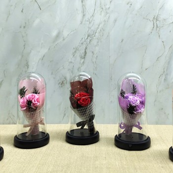 Işıklı Müzikli Fanus içinde Gül Buketi  
