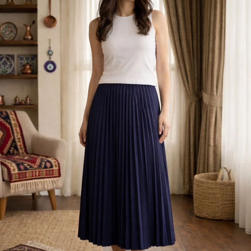 Kadın 90 Cm Saten Kumaş Pliseli Midi Etek Şık ve Zarif Tasarım - Lacivert