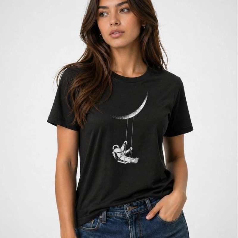 Kadın Astronot Ay Temalı Tişört Kısa Kol Yazlık Bisiklet Yaka T-Shirt - Siyah