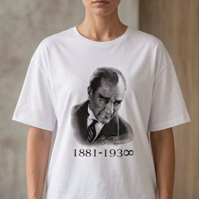Kadın Atatürk Baskılı Tişört Kısa Kollu Bisiklet Yaka T-Shirt - Beyaz