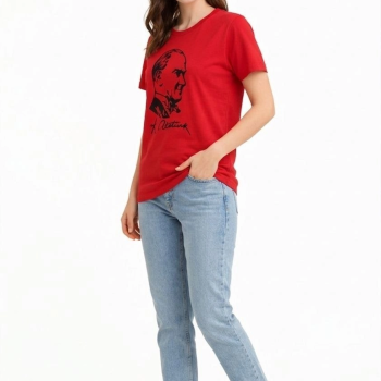Kadın Atatürk Baskılı Tişört Kısa Kollu Bisiklet Yaka T-Shirt - Kırmızı Kadın Atatürk Baskılı Tişört Kısa Kollu Bisiklet Yaka T-Shirt - Kırmızı