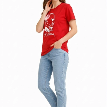 Kadın Atatürk Baskılı Tişört Kısa Kollu Bisiklet Yaka T-Shirt - Kırmızı Kadın Atatürk Baskılı Tişört Kısa Kollu Bisiklet Yaka T-Shirt - Kırmızı