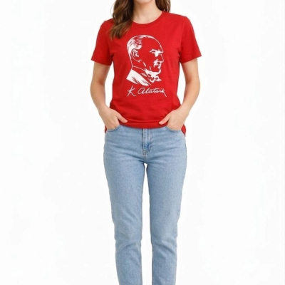 Kadın Atatürk Baskılı Tişört Kısa Kollu Bisiklet Yaka T-Shirt - Kırmızı