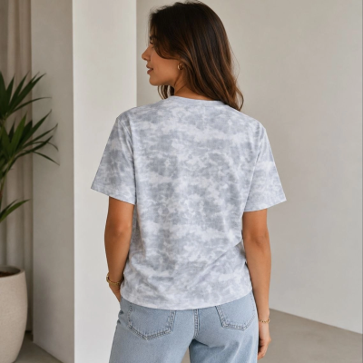 Kadın Batik Desenli Tişört Bisiklet Yaka Kısa Kol Regular Fit T-shirt - Gri