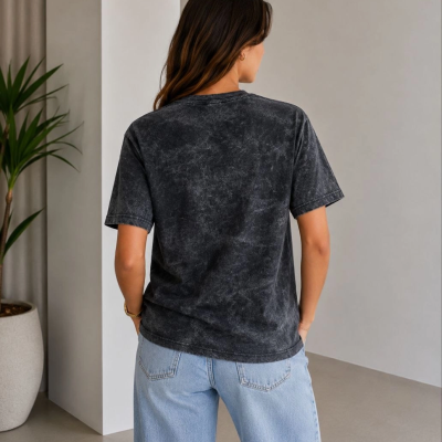 Kadın Batik Desenli Tişört Bisiklet Yaka Kısa Kol Regular Fit T-shirt - Siyah