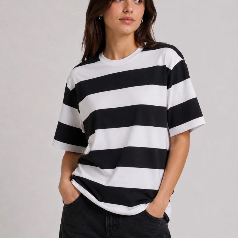 Kadın Çizgili Oversize Tişört Bisiklet Yaka Kısa Kol Yazlık T-Shirt - Siyah