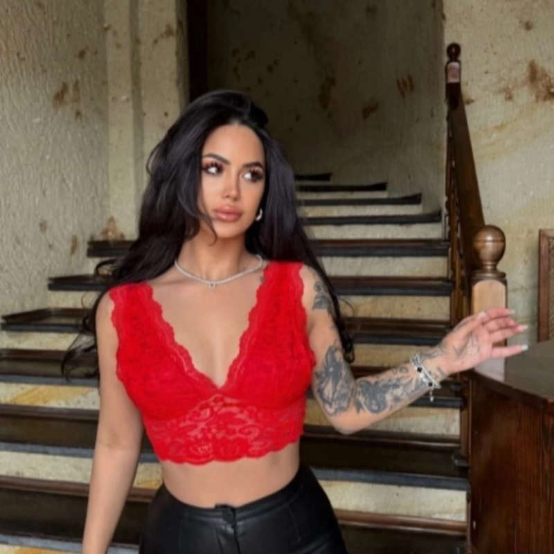 Kadın Dantel Bralet Crop Sütyen V Yaka Askılı Şık Esnek Rahat - Kırmızı