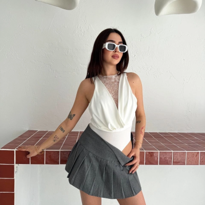 Kadın Dantel Detaylı Derin Dekolte Body Şık Kolsuz Yazlık Bodysuit - Beyaz