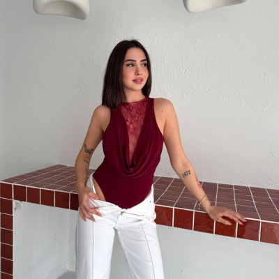 Kadın Dantel Detaylı Derin Dekolte Body Şık Kolsuz Yazlık Bodysuit - Bordo