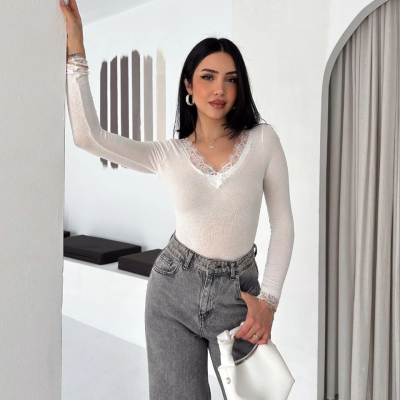 Kadın Dantel Detaylı V Yaka Arkası V Yaka Kaşmir Dokulu Uzun Kollu Bluz - Beyaz