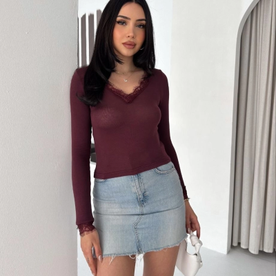 Kadın Dantel Detaylı V Yaka Arkası V Yaka Kaşmir Dokulu Uzun Kollu Bluz - Bordo
