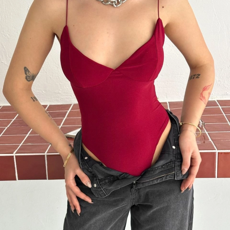 Kadın Derin Dekolte Askılı Body Sırt Dekolteli Şık Kolsuz Yazlık Bodysuit - Kırmızı