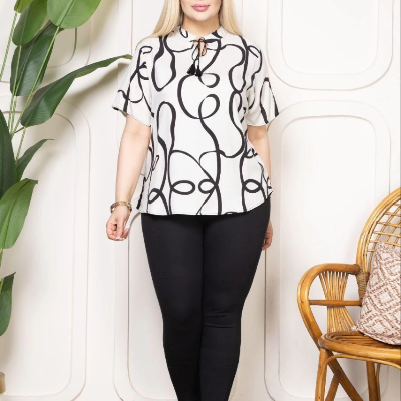 Kadın Desenli Püsküllü Viskon Bluz Bebe Yaka Battal Beden Kısa Kol