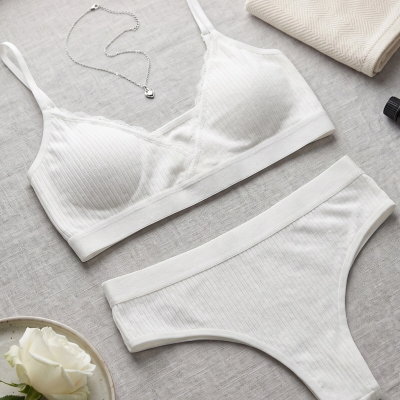 Kadın Ekru Çıkarılabilir Pedli Fitilli Dantelli Bralet Takımı