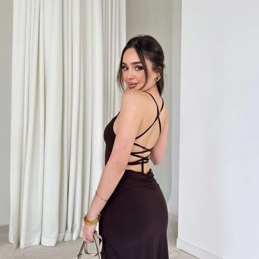 Kadın İp Askılı Sırt Dekolteli Bağlama Detaylı Yırtmaçlı Midi Elbise - Kahverengi