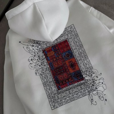 Kadın Kapüşonlu Kanguru Cepli Sweatshirt 3 İplik Pamuklu Baskılı Hoodie - Beyaz