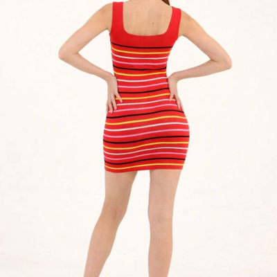 Kadın Kare Yaka Midi Boy Likralı Polelit Elbise - Kırmızı