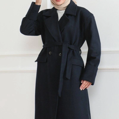 Kadın Kaşe Kaban Uzun Boy Kruvaze Yaka Kuşaklı Tesettür Kaşe Kaban Astarlı - Lacivert