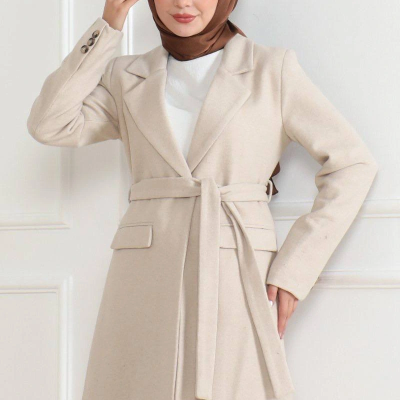 Kadın Kaşe Kaban Uzun Boy Kruvaze Yaka Kuşaklı Tesettür Kaban Astarlı Yünlü Dokuma - Bej