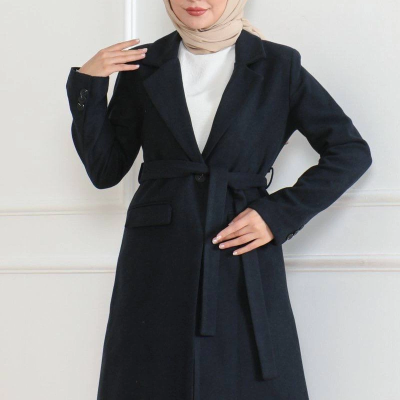 Kadın Kaşe Kaban Uzun Boy Kruvaze Yaka Kuşaklı Tesettür Kaban Astarlı Yünlü - Lacivert