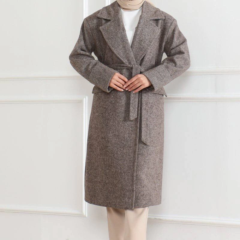 Kadın Kaşe Kaban Uzun Boy Kruvaze Yaka Kuşaklı Tesettür Kaşe Kaban Astarlı Yünlü - Vizon