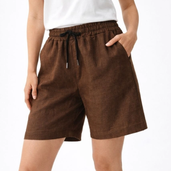 Kadın Keten Kumaş Cepli Rahat Kesim Bel Lastikli Şort - Kahverengi
