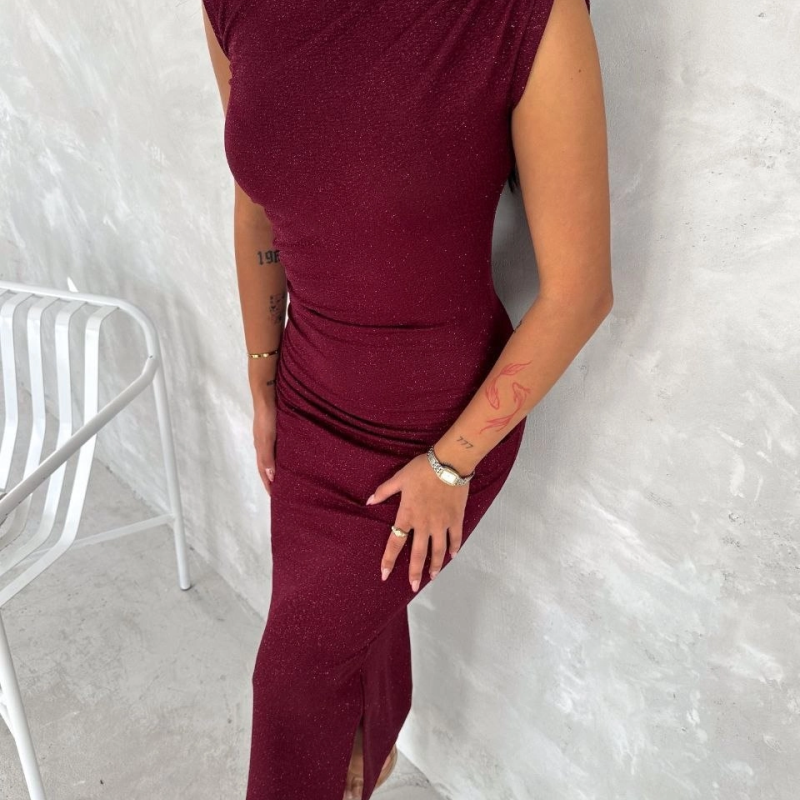 Kadın Likralı Simli Kumaş Yandan Yırtmaçlı Uzun Elbise Şık Kolsuz Abiye - Bordo