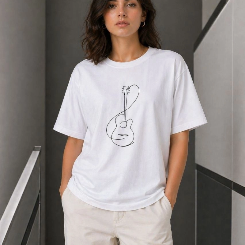 Kadın Minimal Gitar Baskılı Tişört T-Shirt Yazlık Kısa Kol Bisiklet Yaka T-Shirt  - Beyaz