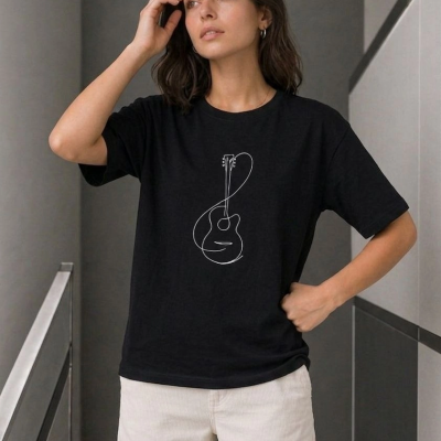 Kadın Minimal Gitar Baskılı Tişört T-Shirt Yazlık Kısa Kol Bisiklet Yaka T-Shirt - Siyah
