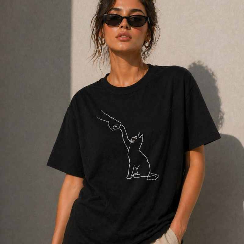 Kadın Minimal Kedi Çizim Baskılı Tişört Kısa Kol Yazlık T-Shirt - Siyah